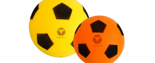 Bälle aus offenporigem Schaumstoff