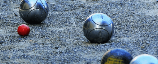 Boccia online kaufen: Freizeitspiele im Kübler Sport Onlineshop Boccia-Set mit Kugeln für Freizeitspiele im Freien auf einer Wiese