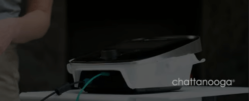 Professionelle CHATTANOOGA Elektrotherapieger&auml;te und Therapiesysteme in einer physiotherapeutischen Praxis