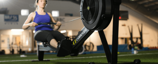 Trainingsger&auml;te von concept2 f&uuml;r Sportvereine im modernen Trainingsraum mit Ruderergometer, BikeErg und SkiErg