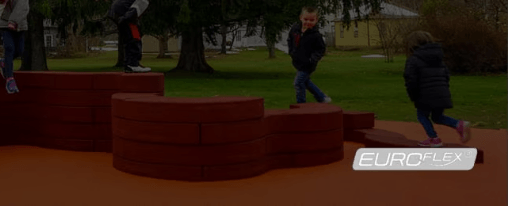 EUROFLEX Fallschutzplatten im Kübler Sport Onlineshop kaufen EUROFLEX Fallschutzplatten auf einem Vereins-Spielplatz sorgen für Sicherheit und Schutz bei Sport und Spiel