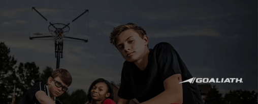 Goaliath online kaufen im Kübler Sport Onlineshop Stabile Goaliath Basketballanlage für Vereinsnutzung auf einem Trainingsplatz