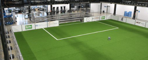 Hallenfußball-Bande als Spielfeldbegrenzung für Teamsport in der Halle