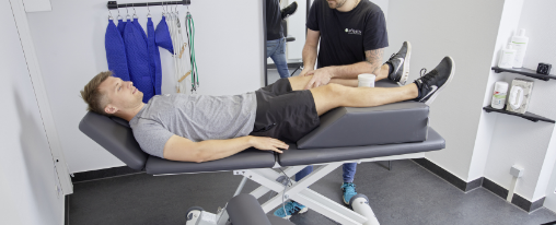 Lagerungshilfen f&uuml;r Therapie und medizinischen Einsatz zur sicheren Positionierung und Unterst&uuml;tzung von Patienten