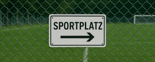 Große Auswahl an Sportplatz Schildern für Vereine zur sicheren und übersichtlichen Beschilderung der Sportanlage
