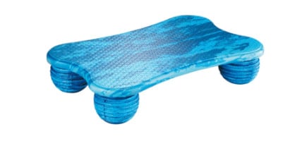 Blau gemustertes Balance Pad mit Kugelfüßen