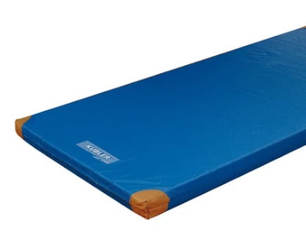 Blaue Kübler Sport Universalturnmatte mit Lederecken