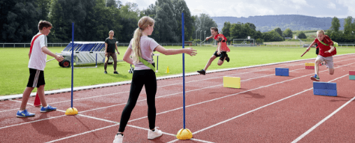 Geräte für die Kinderleichtathletik Bunte und kindgerechte Trainingsgeräte für die Kinderleichtathletik – ideal für spielerisches Lernen und sichere Bewegungsschulung im Verein oder in der Schule.