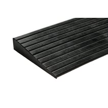 Granuflex® Fitness Sportboden Rampenprofil 20 mm, vulkanisiert