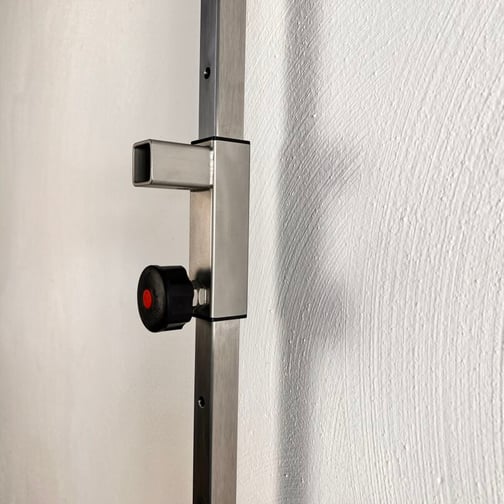aerobis® Wandschiene für Kinetic Trainer und revvll®