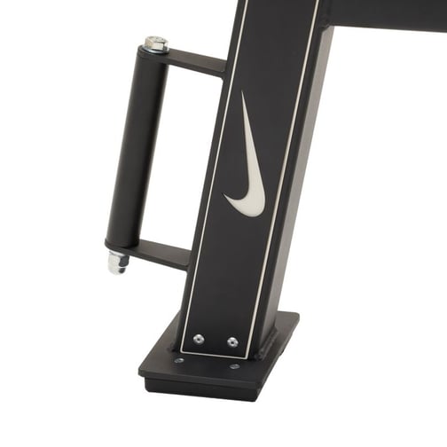Nike Strength® Hantelbank (KI modifiziert)