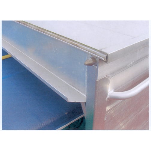 Fahrbare Abdeckung für Stabhochsprungkissen