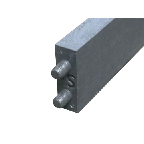 Prallschutzbohle aus recyceltem Kunststoff