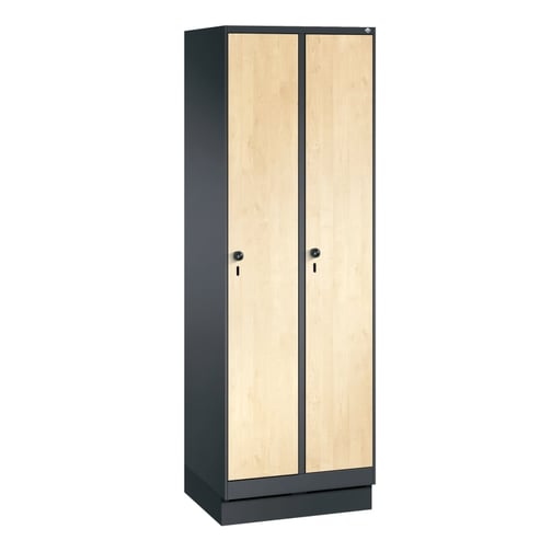 C+P® Garderobenschrank EVOLO, mit Sockel