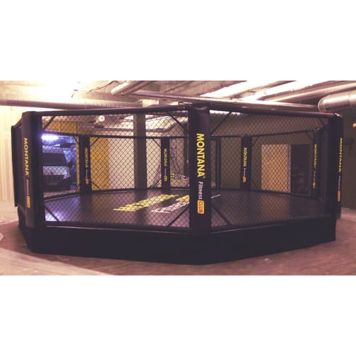 MMA-Käfig mit Plattform
