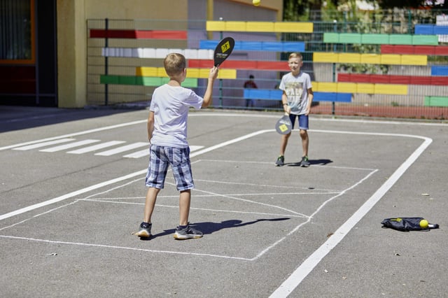 Street Racket &ndash; das Tennis der Stra&szlig;e | K&uuml;bler Sport