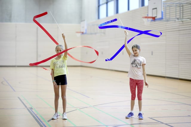 Gymnastik in der Schule: Bewegungsfelder & Zielsetzungen | K&uuml;bler Sport