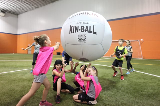 Kin-Ball &ndash; der Mannschaftssport mit dem riesigen Ball | K&uuml;bler Sport
