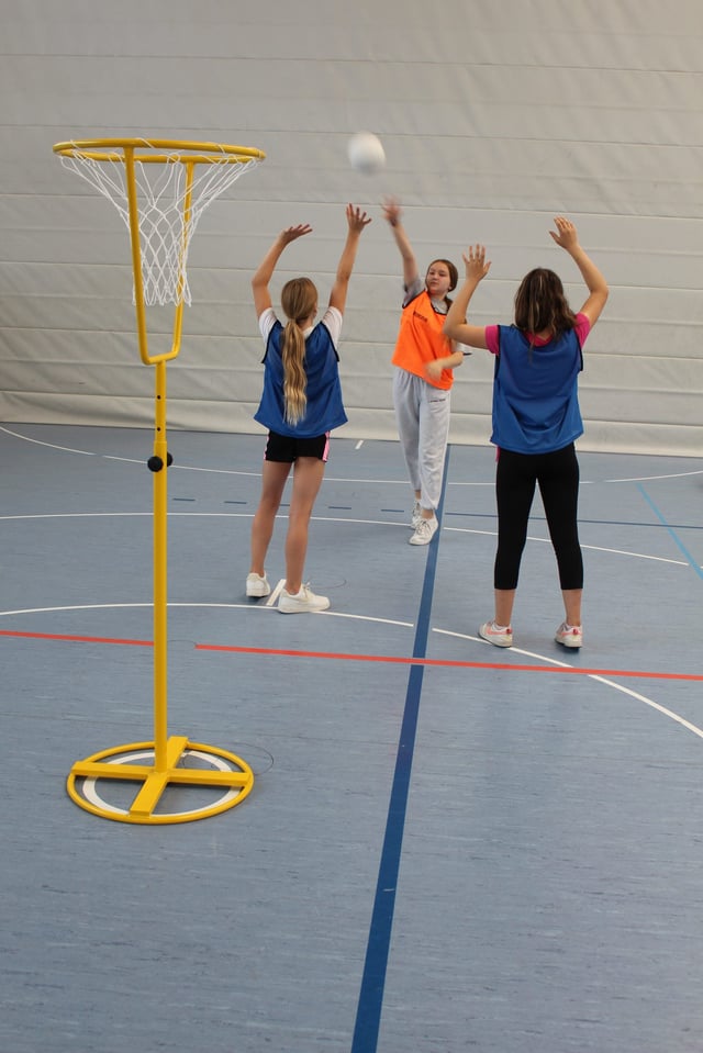 So spielt man Korbball | K&uuml;bler Sport