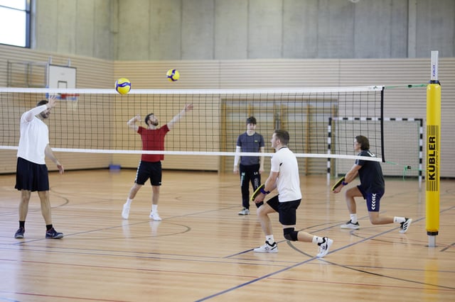 6 praktische Volleyball Trainingsger&auml;te | K&uuml;bler Sport