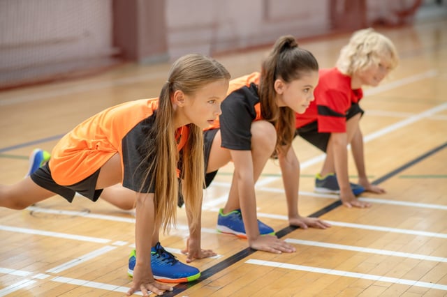 Wintersport in der Sporthalle: Lauf-Wurf-Biathlon | K&uuml;bler Sport