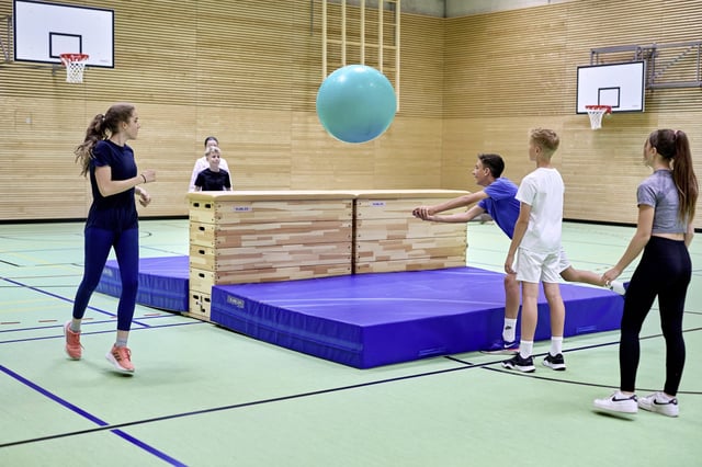 Spielkonzepte im XXL-Format f&uuml;r die Sporthalle | K&uuml;bler Sport