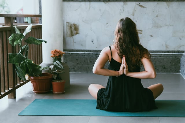 Yoga f&uuml;r Anf&auml;nger: Ein umfassender Leitfaden | K&uuml;bler Sport
