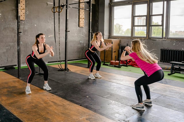 Squats richtig ausführen: Technik & Squat-Varianten | Kübler Sport