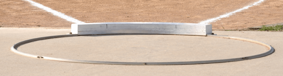 Bild eines Abstoßbalkens für Kugelstoßen, geeignet für Training und Wettkampf in der Leichtathletik