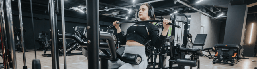 Vielseitige Zugapparate für effektives Krafttraining in Fitnessstudios und Homegyms