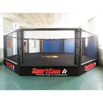 MMA-Käfig mit Plattform