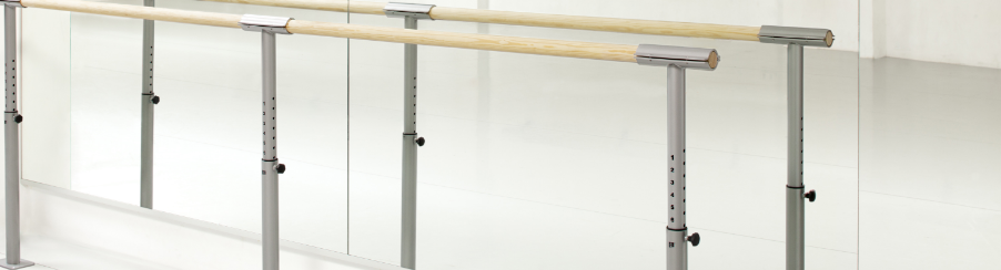 Stabile Halterungen für Ballettstangen im Gymnastikraum für sicheres Training
