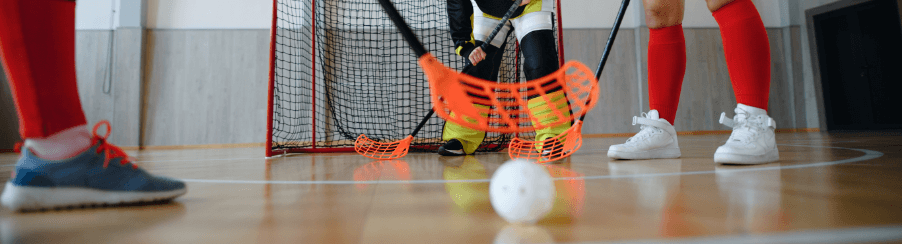 Teamsport-Ausrüstung für Floorball und Unihockey im Floorball Shop: Großes Sortiment an Schlägern, Banden und Toren