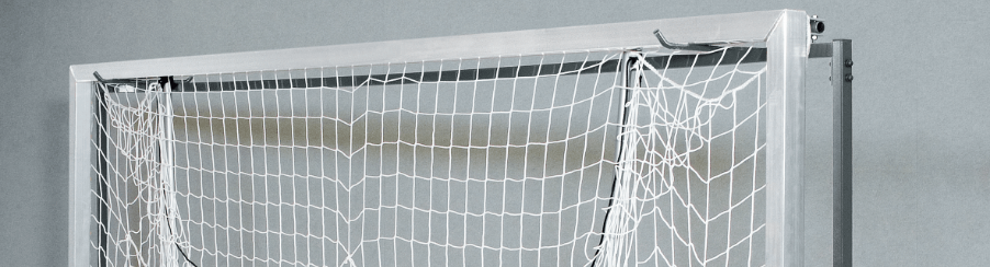 Hallenfußballtore für Teamsport in moderner Sporthalle – geeignet für Training und Wettkampf