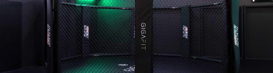 MMA Käfig im Kampfsport mit stabilem Stahlrahmen und Netz