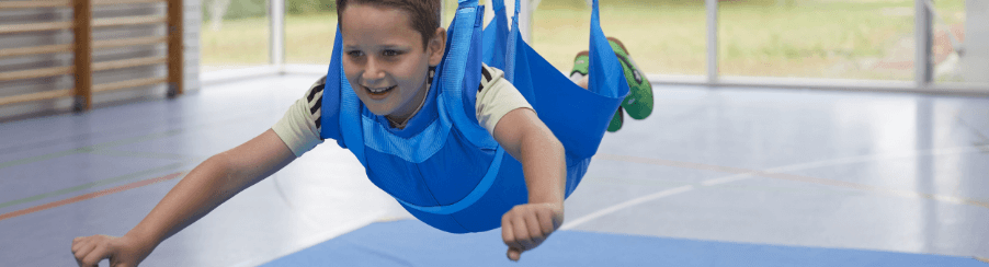 Therapiebedarf präsentiert eine Therapieschaukel für Gleichgewicht, Motorik und sensorische Förderung